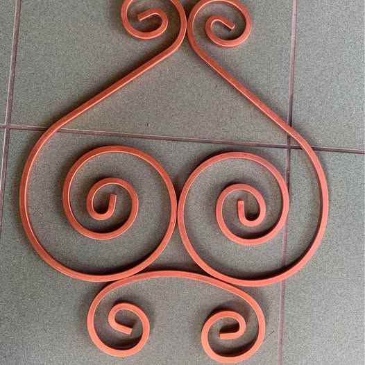 Máquina para colochos y trabajos decorativos