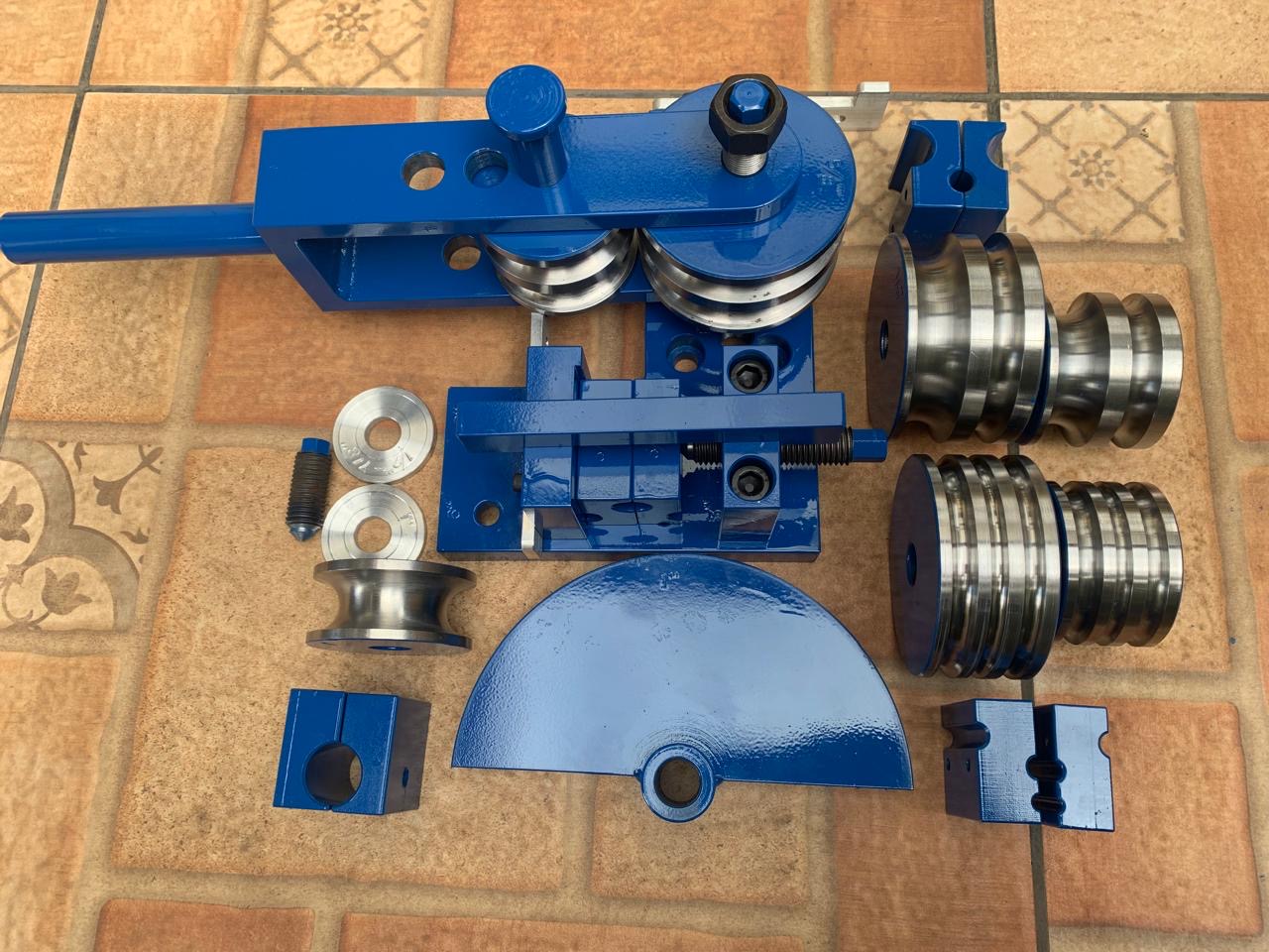 Dobladora de tubo y accesorios